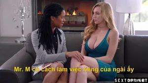 Phát hiện em kế gọi video sex với trai trong toilet
