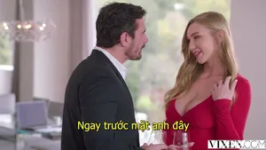 Em có muốn nếm thử sữa từ bầu vú của chị không